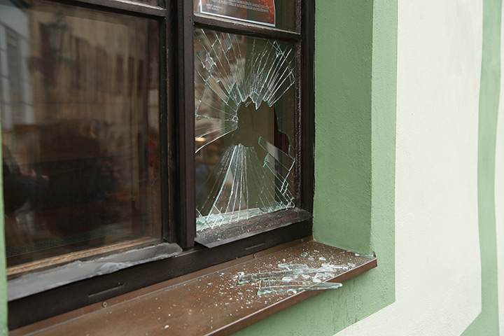 A2B Glass are able to board up broken windows while they are being repaired in Bottesford.